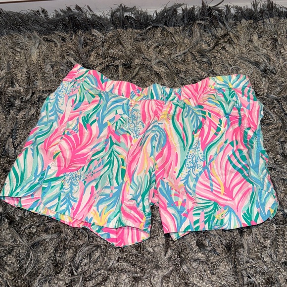 Lilly Pulitzer ocean short size XS - Picture 5 of 5